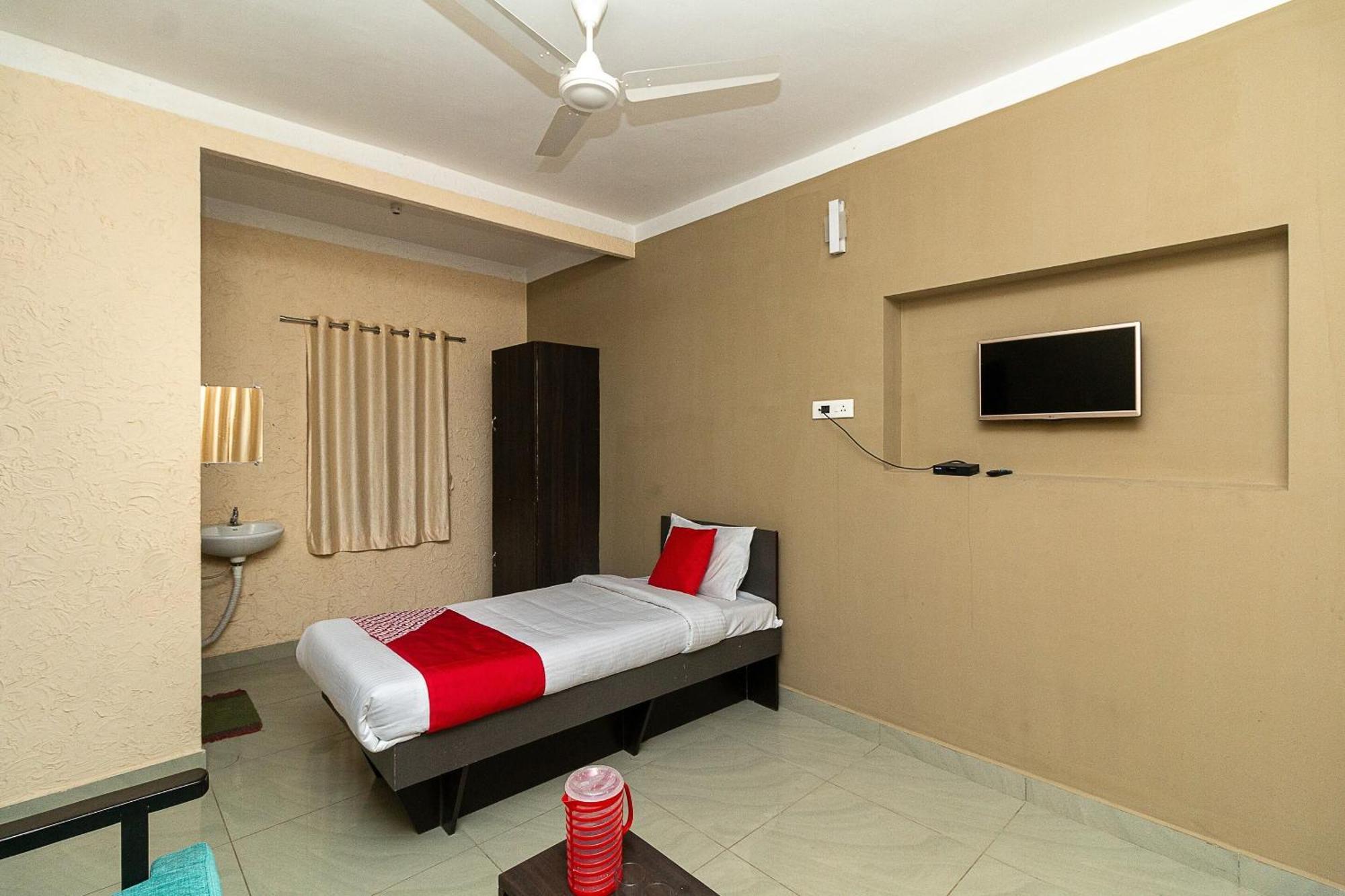 Oyo Green Hills Villa Kuttālam Dış mekan fotoğraf